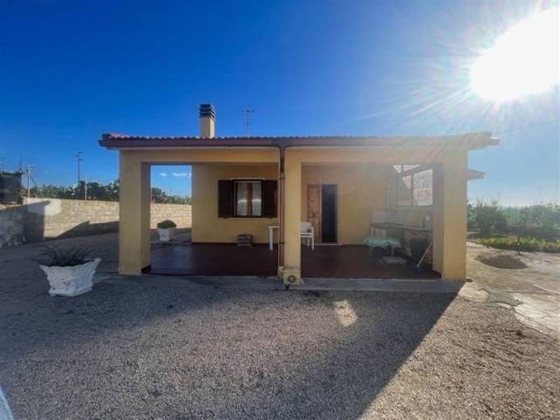 casa indipendente in vendita a Sorso