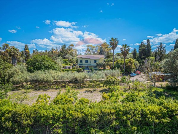 casa indipendente in vendita a Sorso
