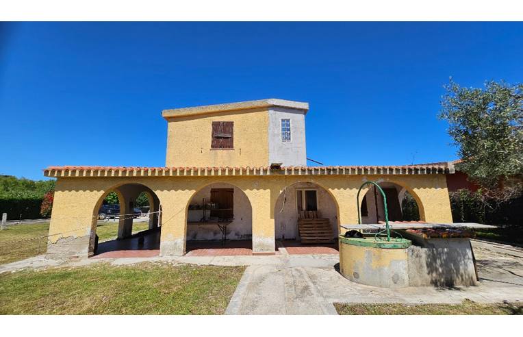 casa indipendente in vendita a Sorso