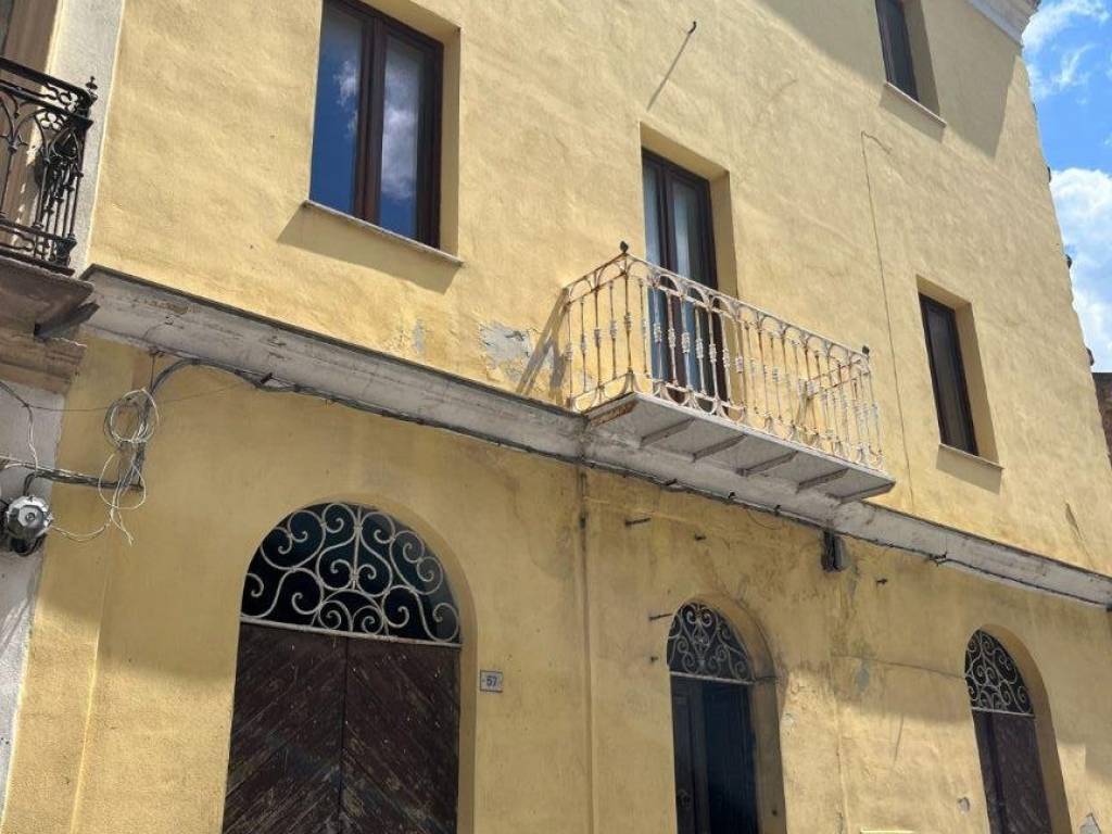 intera palazzina in vendita a Sorso