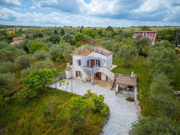 casa indipendente in vendita a Sorso