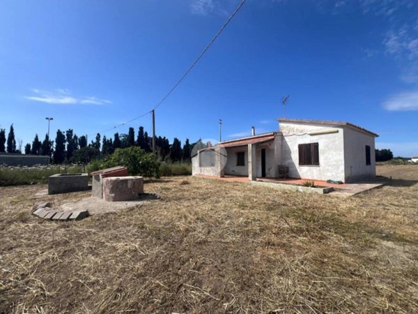 casa indipendente in vendita a Sorso