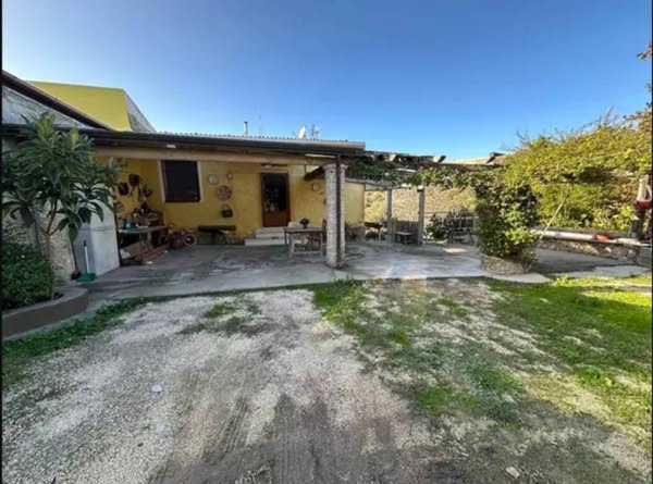 casa indipendente in vendita a Sorso