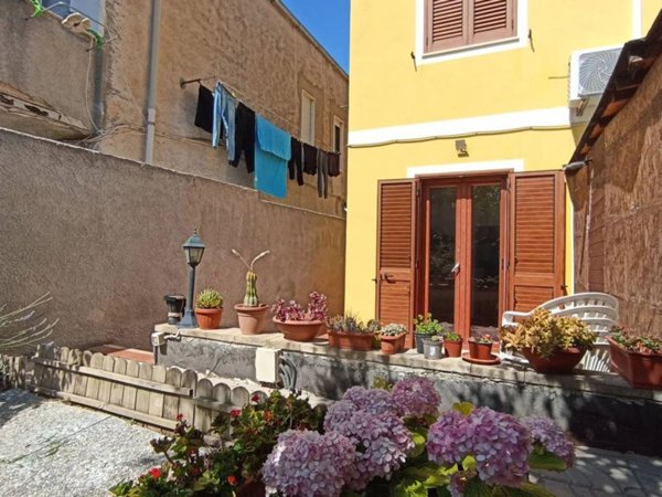 casa indipendente in vendita a Sorso