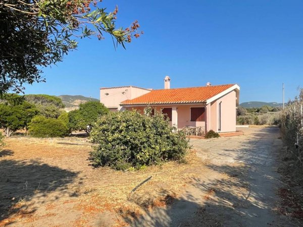 casa indipendente in vendita a Sorso