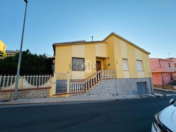 casa indipendente in vendita a Sorso