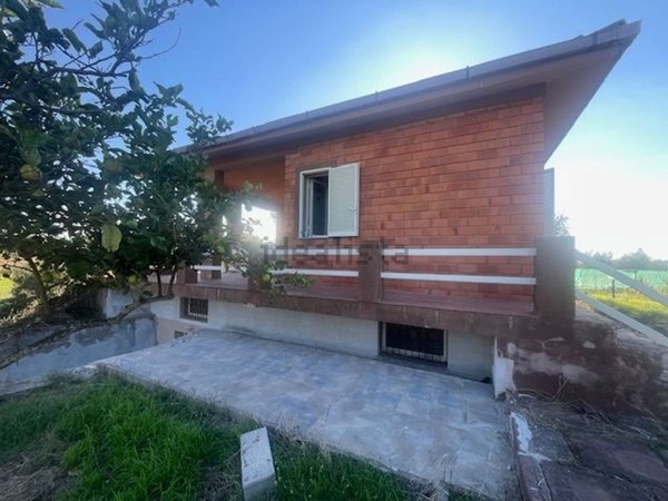 casa indipendente in vendita a Sorso