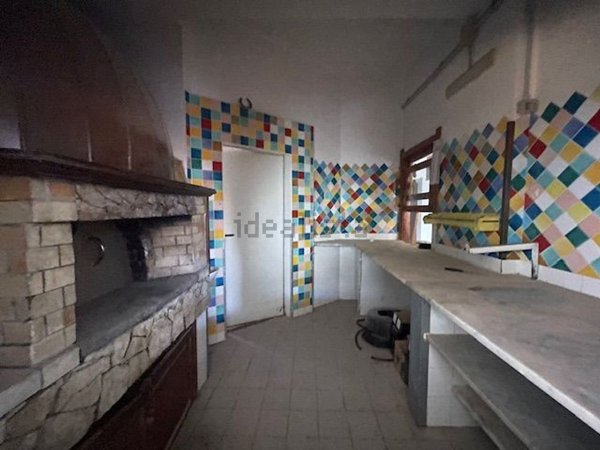 locale commerciale in vendita a Sorso