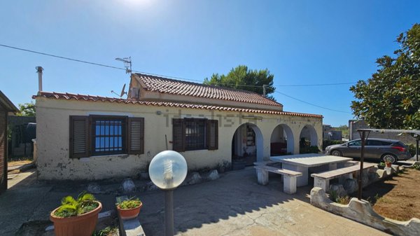 casa indipendente in vendita a Sorso