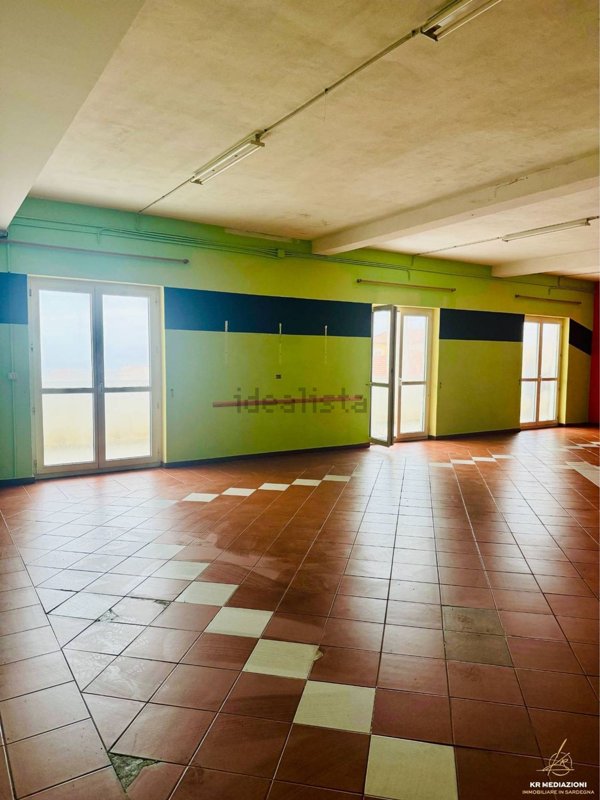 locale commerciale in vendita a Sorso
