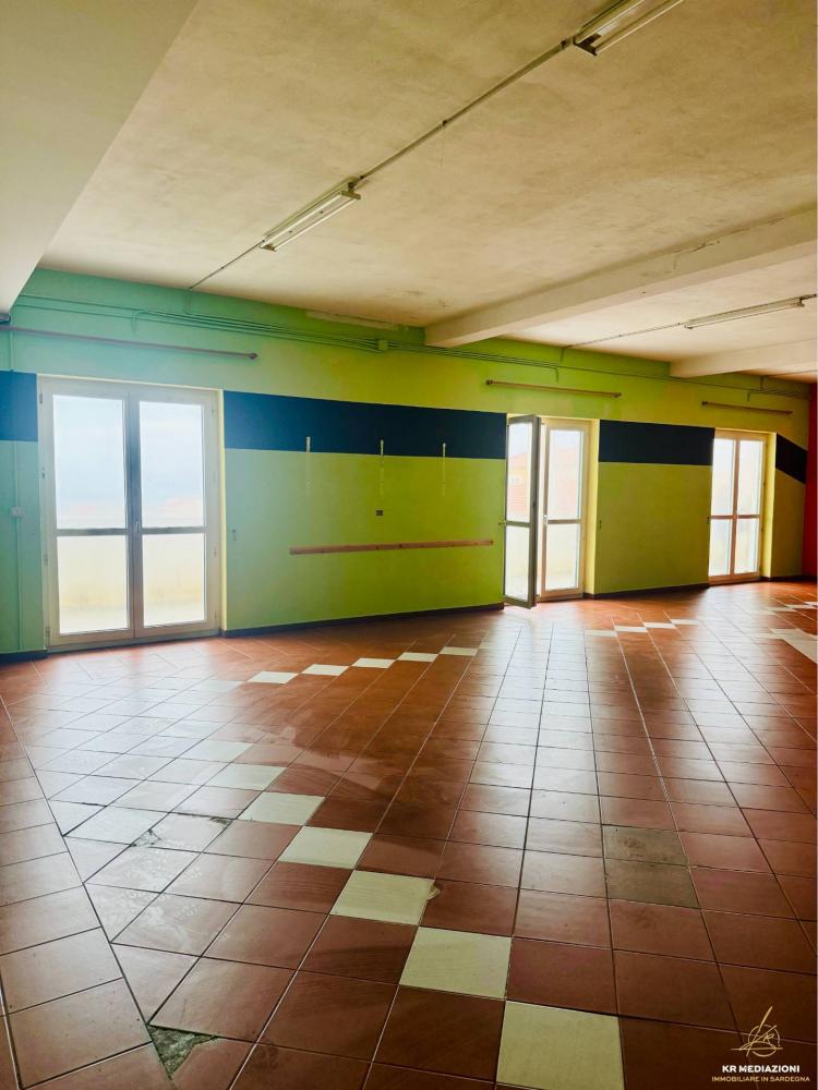 locale commerciale in vendita a Sorso