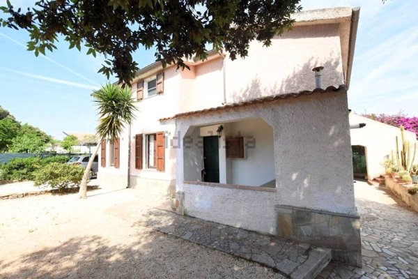 casa indipendente in vendita a Sorso