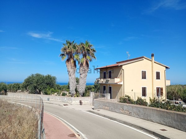 casa indipendente in vendita a Sorso