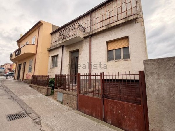 casa indipendente in vendita a Sorso