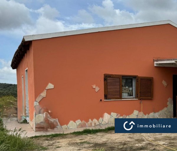 casa indipendente in vendita a Sorso