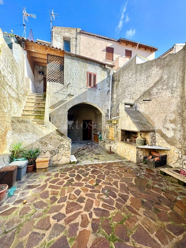 casa indipendente in vendita a Sorso