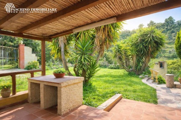 casa indipendente in vendita a Sorso