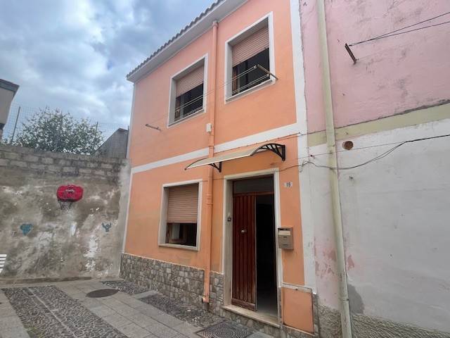 casa indipendente in vendita a Sorso