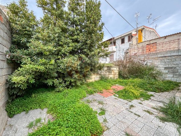 casa indipendente in vendita a Sorso