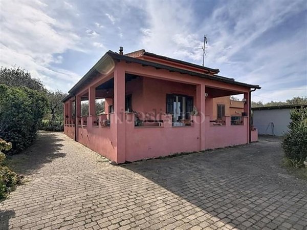 casa indipendente in vendita a Sorso