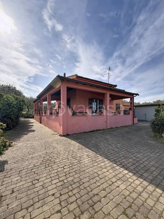 casa indipendente in vendita a Sorso