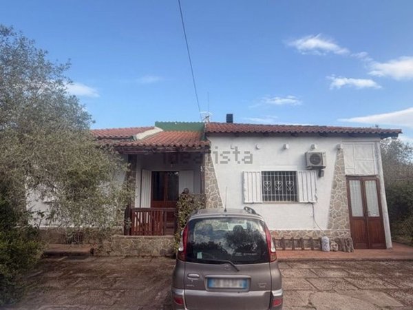casa indipendente in vendita a Sorso