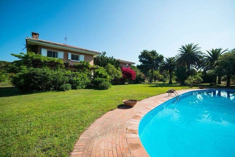 casa indipendente in vendita a Sorso