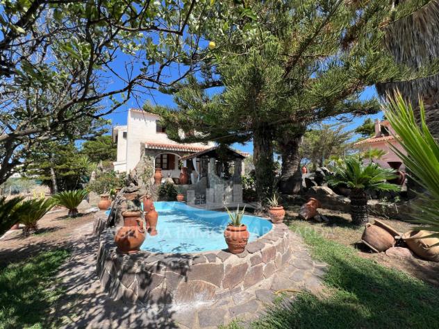 casa indipendente in vendita a Sorso