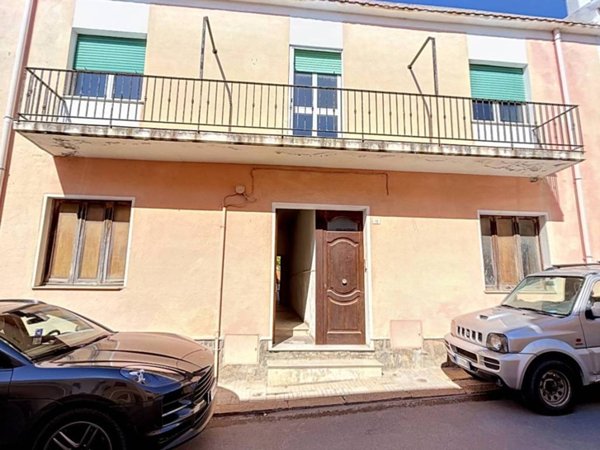 casa indipendente in vendita a Sorso