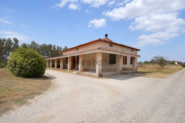 casa indipendente in vendita a Sorso