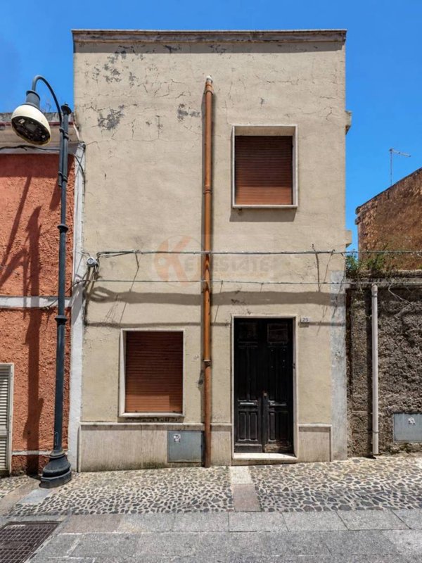 casa indipendente in vendita a Sorso
