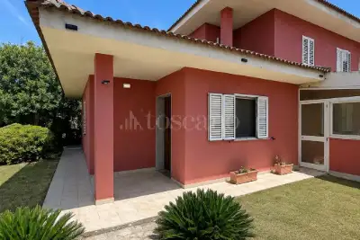 casa indipendente in vendita a Sorso