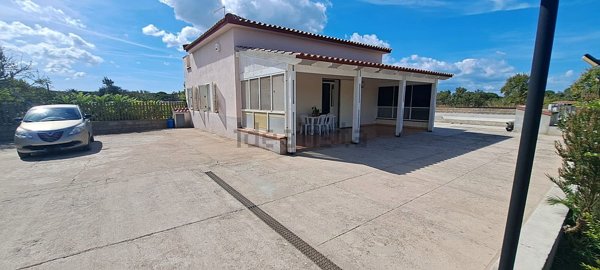 casa indipendente in vendita a Sorso in zona Eden Beach