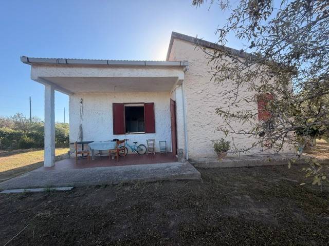 casa indipendente in vendita a Sorso
