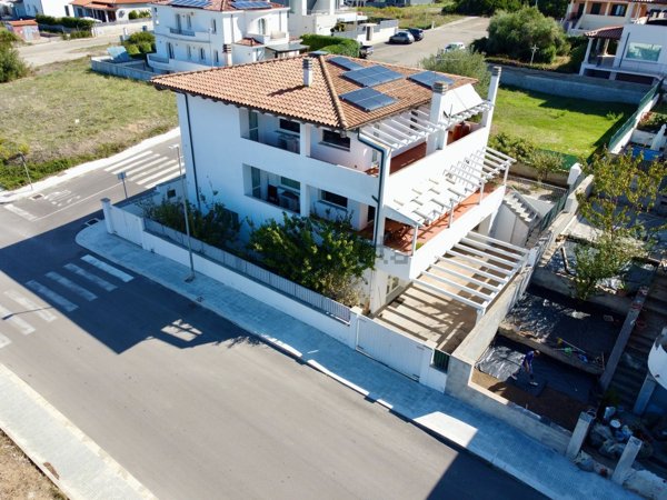 casa indipendente in vendita a Sorso