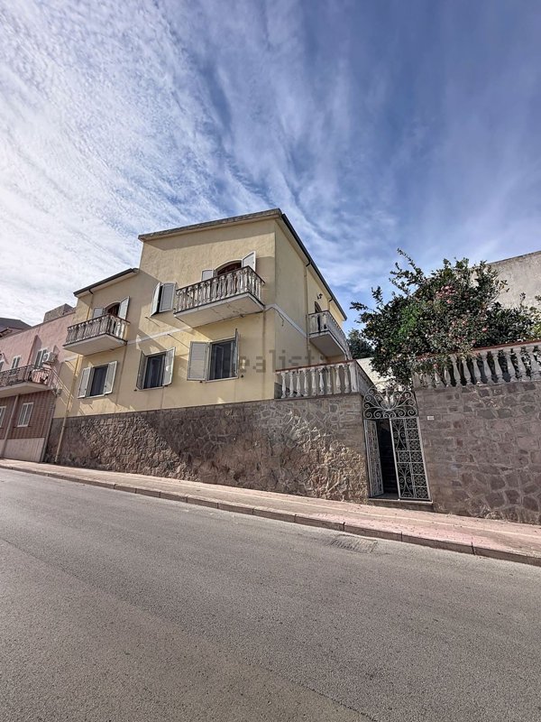 casa indipendente in vendita a Sorso