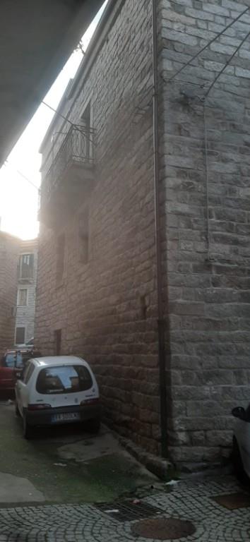 intera palazzina in vendita a Tempio Pausania