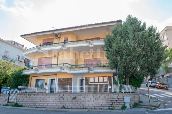 casa indipendente in vendita a Tempio Pausania