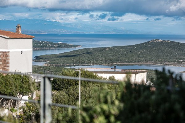 casa indipendente in vendita a Tempio Pausania in zona San Pasquale