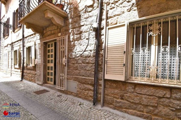 casa indipendente in vendita a Tempio Pausania