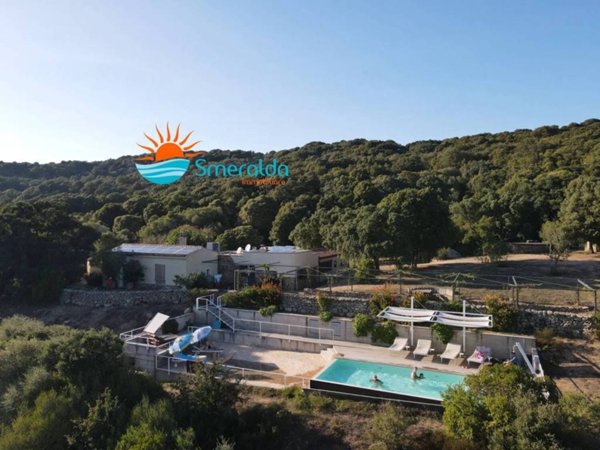 casa indipendente in vendita a Tempio Pausania in zona Bassacutena