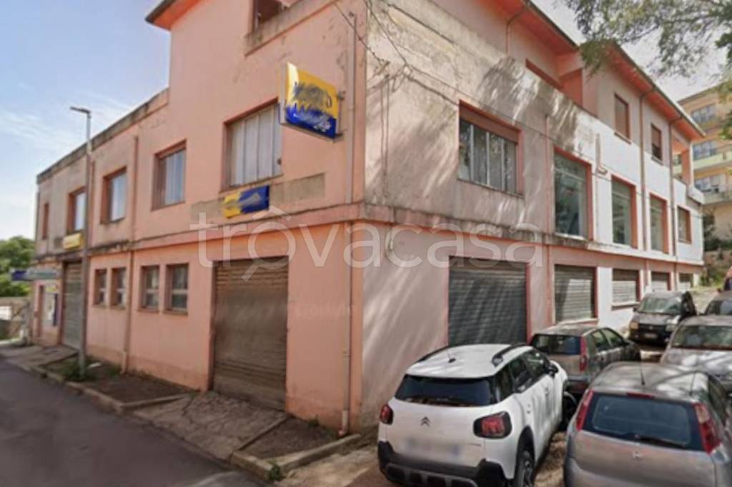 locale commerciale in vendita a Tempio Pausania