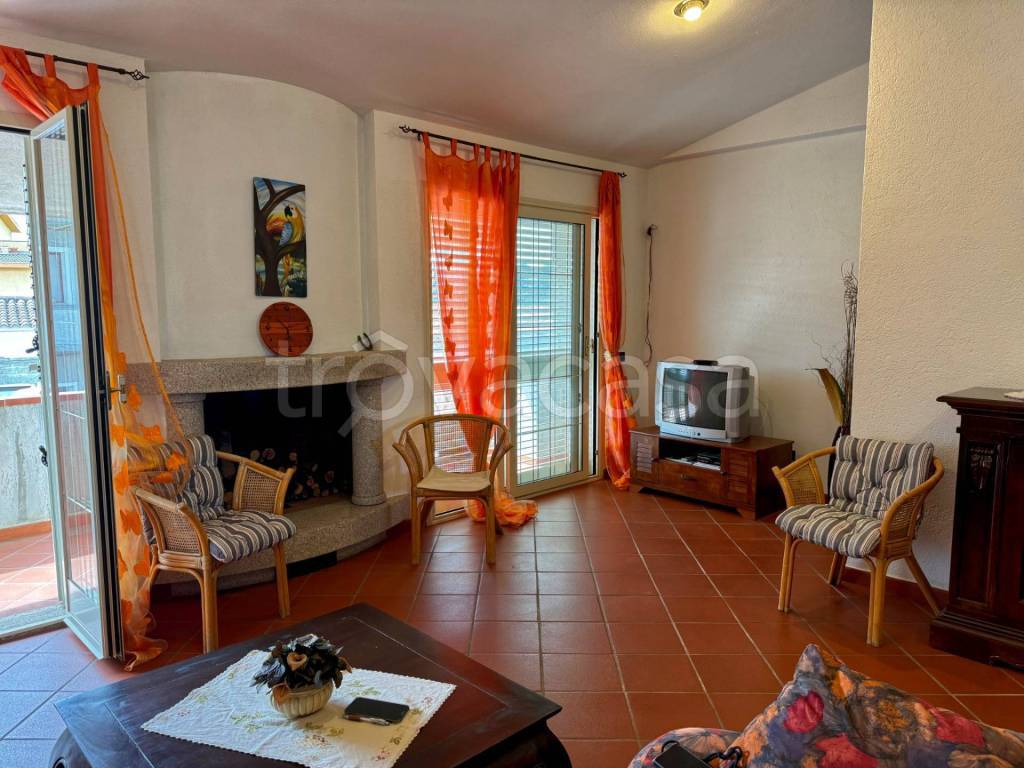 appartamento in vendita a Tempio Pausania in zona Bassacutena