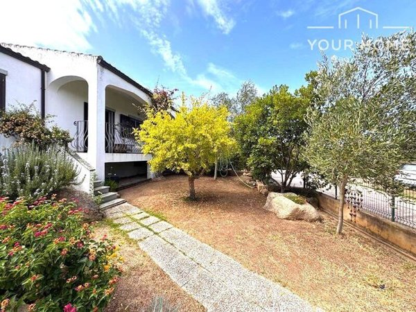 casa indipendente in vendita a Tempio Pausania