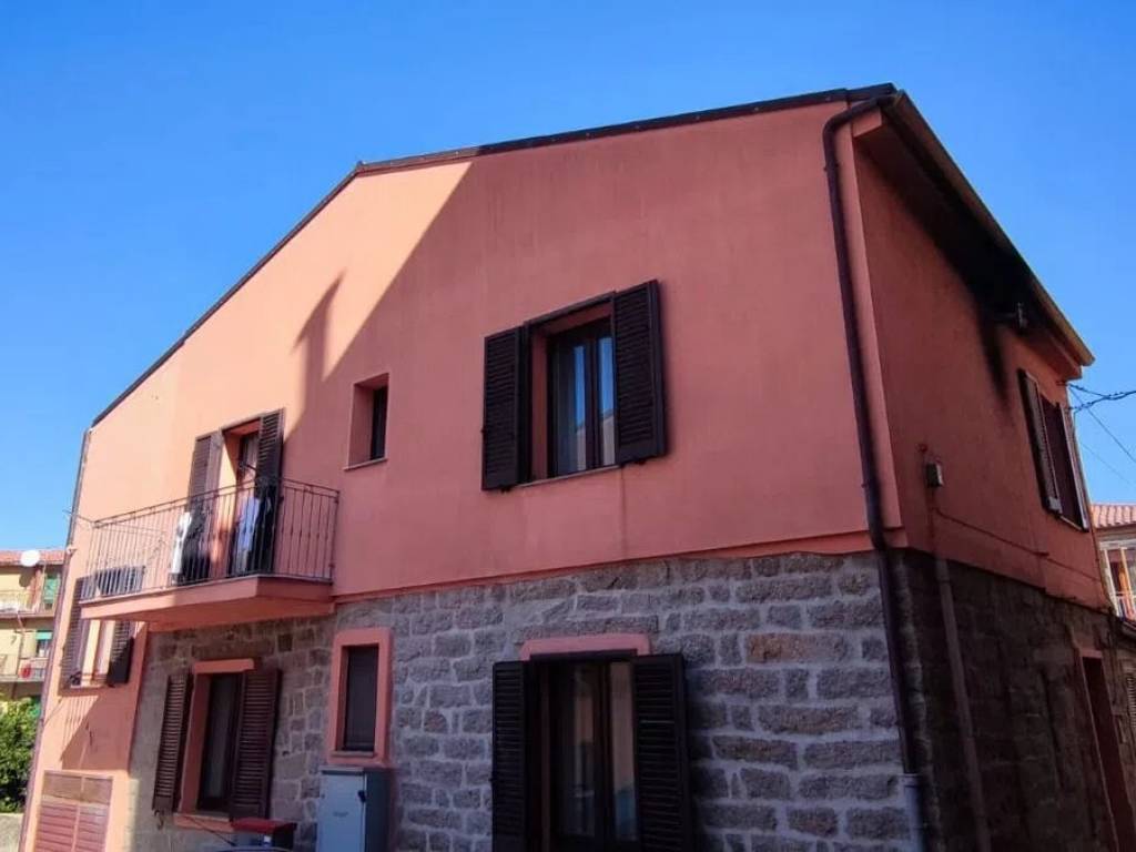 casa indipendente in vendita a Tempio Pausania