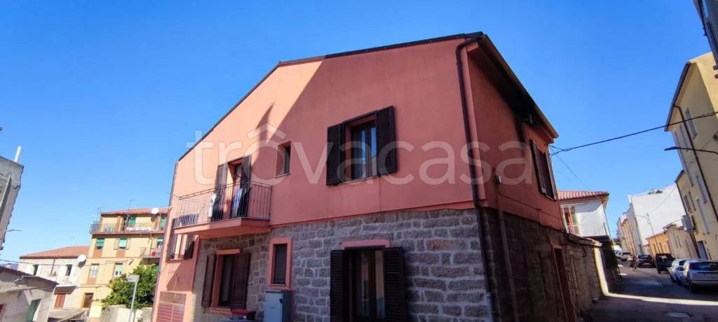 casa indipendente in vendita a Tempio Pausania