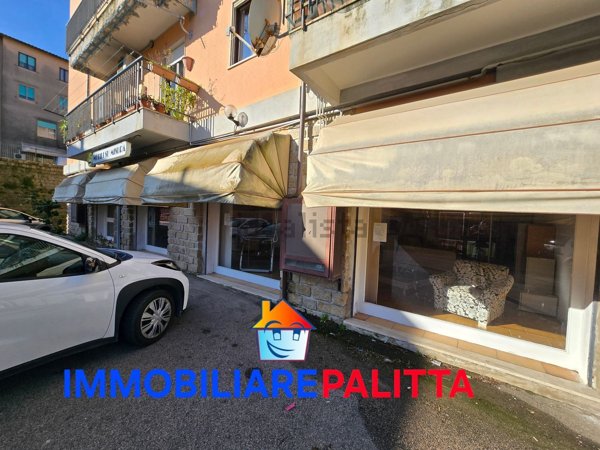 locale commerciale in vendita a Tempio Pausania