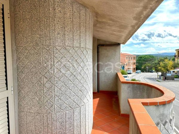 appartamento in vendita a Tempio Pausania in zona Bassacutena