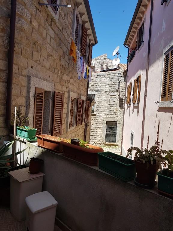 intera palazzina in vendita a Tempio Pausania