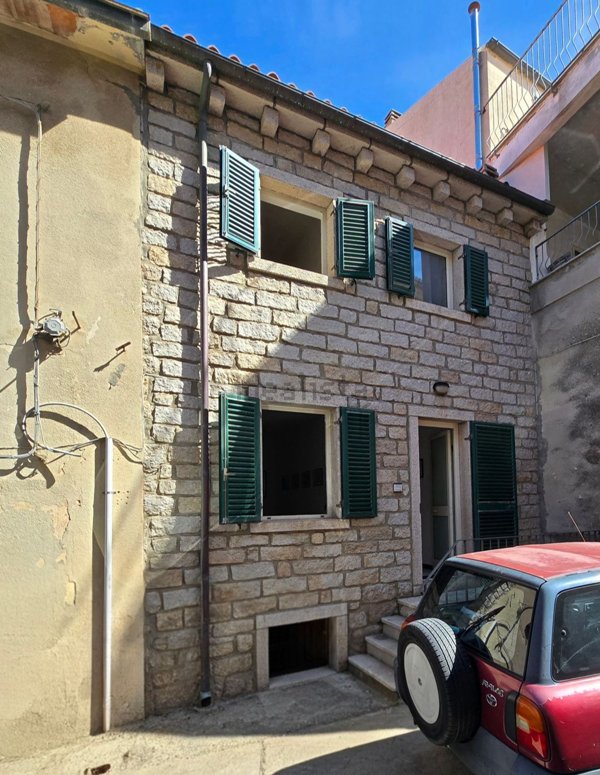 casa indipendente in vendita a Tempio Pausania
